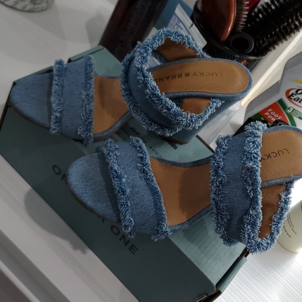Lucky Brand heels